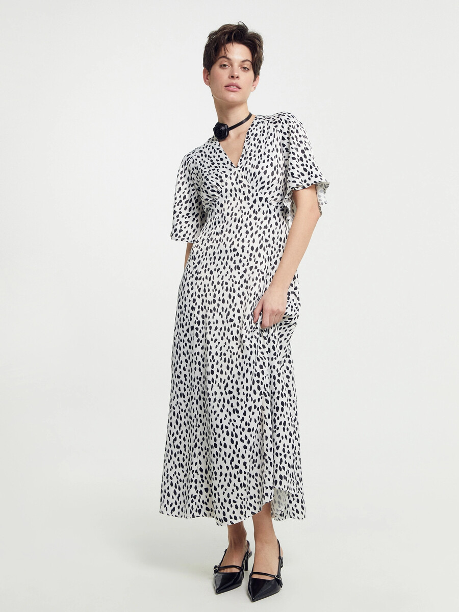 Платье женское молочное в черные пятнышки из вискозы